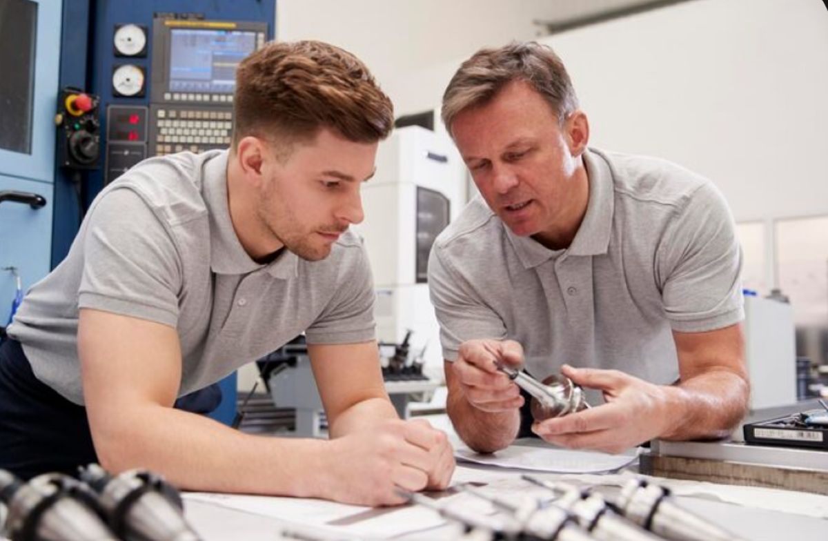 Comparing 5-Axis CNC Machining Quotes